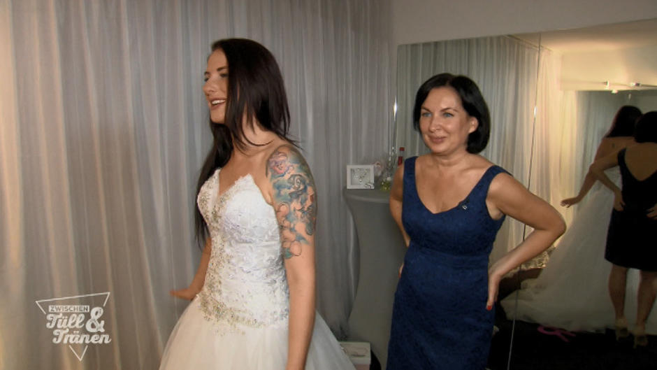 Stephanie musste für ihr Traumkleid abnehmen Stephanie musste für ihr Traumkleid abnehmen