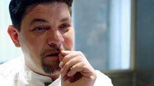 Tim Mälzer reagiert so emotional wie nie zuvor Tim Mälzer reagiert so emotional wie nie zuvor