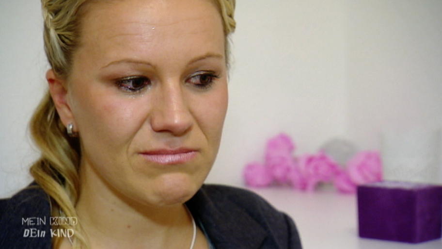 Mutter Saskia ist den Tränen nah Mutter Saskia ist den Tränen nah