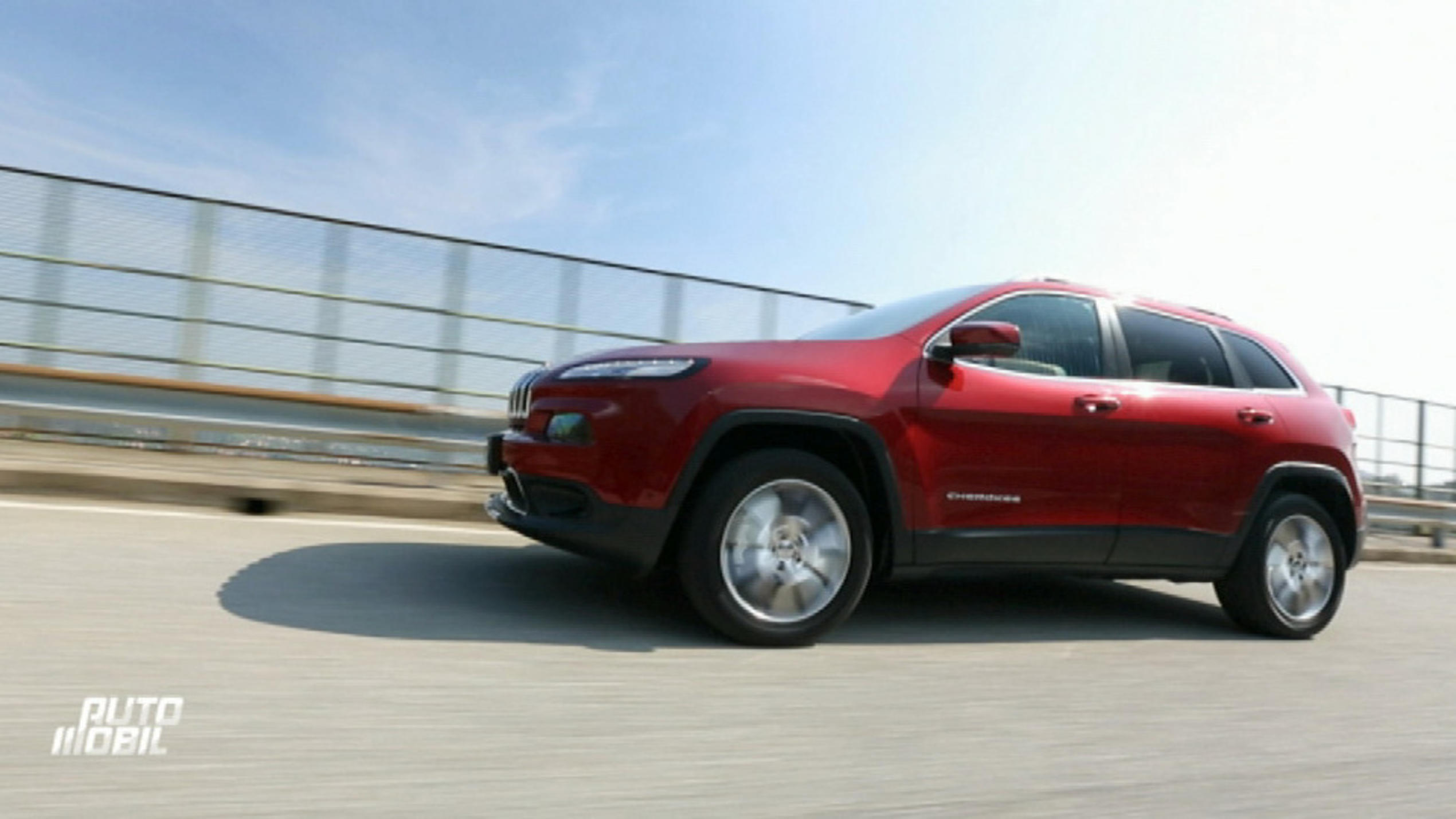 Jeep Cherokee - vierte Generation des Geländewagens Jeep Cherokee - vierte Generation des Geländewagens