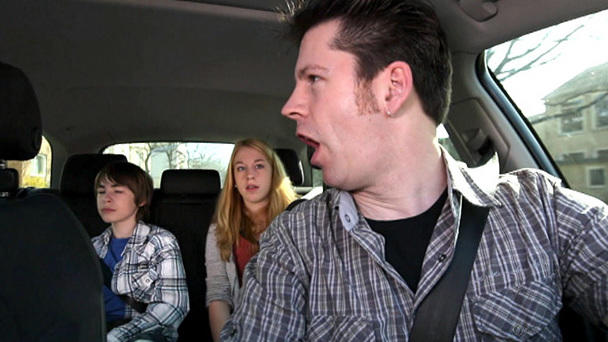 Sind Eltern auch im Auto ein Vorbild? Sind Eltern auch im Auto ein Vorbild?