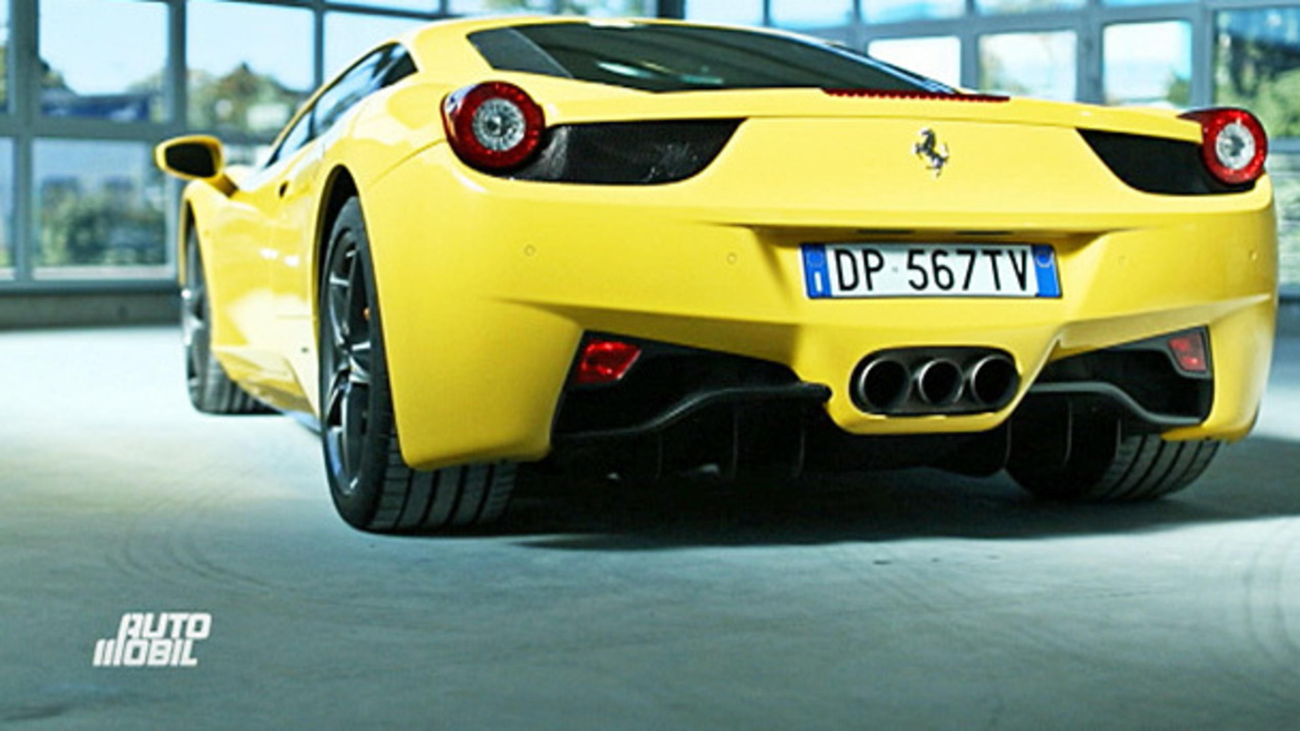 Ferrari F40 vs. F458 Ferrari F40 vs. F458