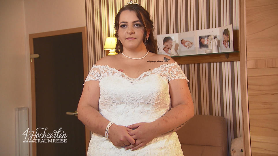 Svenjas Brautkleid hat "nicht geflasht" Svenjas Brautkleid hat "nicht geflasht"