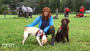 Diana begleitet die Hunde der "Hubschrauber-Rettungsstaffel" Diana begleitet die Hunde der "Hubschrauber-Rettungsstaffel"