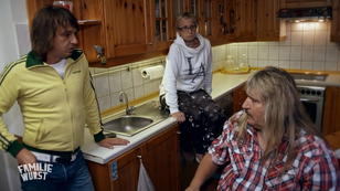 Schafft Michael den Familien-Spagat? Schafft Michael den Familien-Spagat?