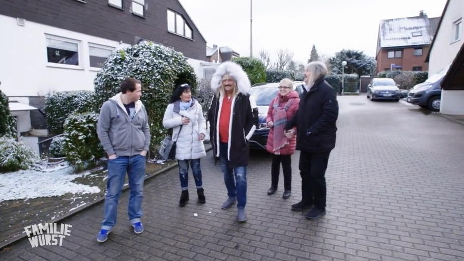 Wie wird Familie Wurst auf die neue Wohnung reagieren? Wie wird Familie Wurst auf die neue Wohnung reagieren?