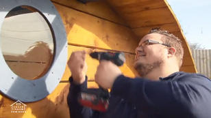 Das Hobbit-Spielhaus der Mäckels ist fertig Das Hobbit-Spielhaus der Mäckels ist fertig