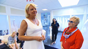 Entscheidet sich Braut Kerstin doch für ein langes Kleid? Entscheidet sich Braut Kerstin doch für ein langes Kleid?