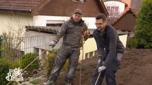 Henrik und Johannes fachsimpeln über Kanalbau Henrik und Johannes fachsimpeln über Kanalbau