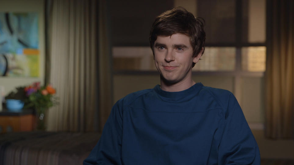 Freddie Highmore spielt Dr. Shaun Murphy Freddie Highmore spielt Dr. Shaun Murphy
