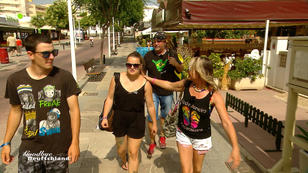 Jessi kommt zu Besuch auf Mallorca zu ihren Eltern Jessi kommt zu Besuch auf Mallorca zu ihren Eltern