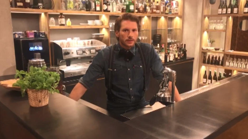 Unser Serviceteam: Barkeeper Rocco Unser Serviceteam: Barkeeper Rocco