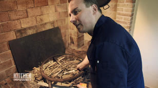 Tim Raue scheitert am Grill Tim Raue scheitert am Grill