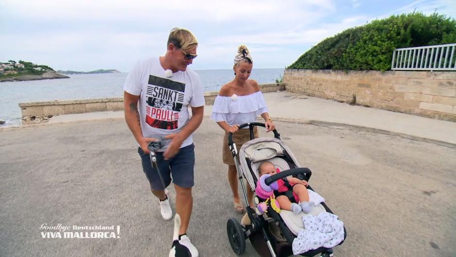 Können sich Peggy und Steff über Wasser halten? Können sich Peggy und Steff über Wasser halten?