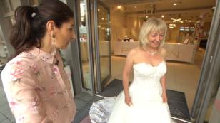 Christina hat ihr Traumkleid gefunden Christina hat ihr Traumkleid gefunden