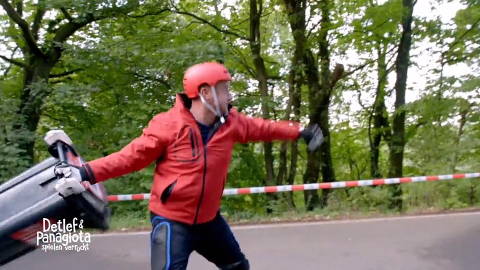 Detlef muss seiner Wut freien Lauf lassen Detlef muss seiner Wut freien Lauf lassen