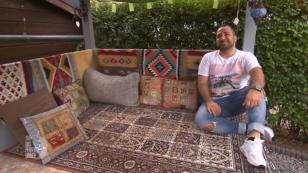 Amir serviert traditionelle persische Küche Amir serviert traditionelle persische Küche