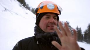 Peter Maria Schnurr bricht sich den Finger Peter Maria Schnurr bricht sich den Finger