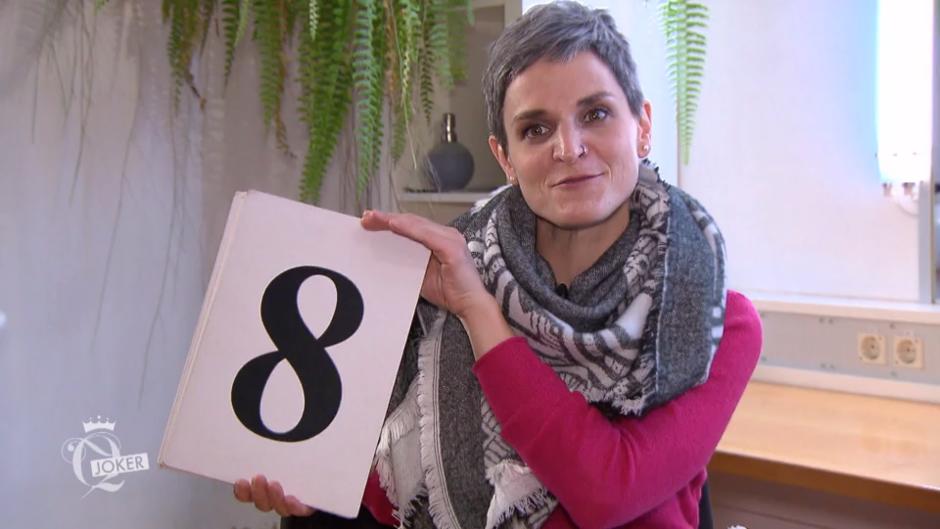Lisa zieht Lam Vy Punkte für den Pelzkragen ab Lisa zieht Lam Vy Punkte für den Pelzkragen ab