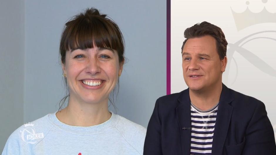 Guido überschüttet Nina mit Komplimenten Guido überschüttet Nina mit Komplimenten
