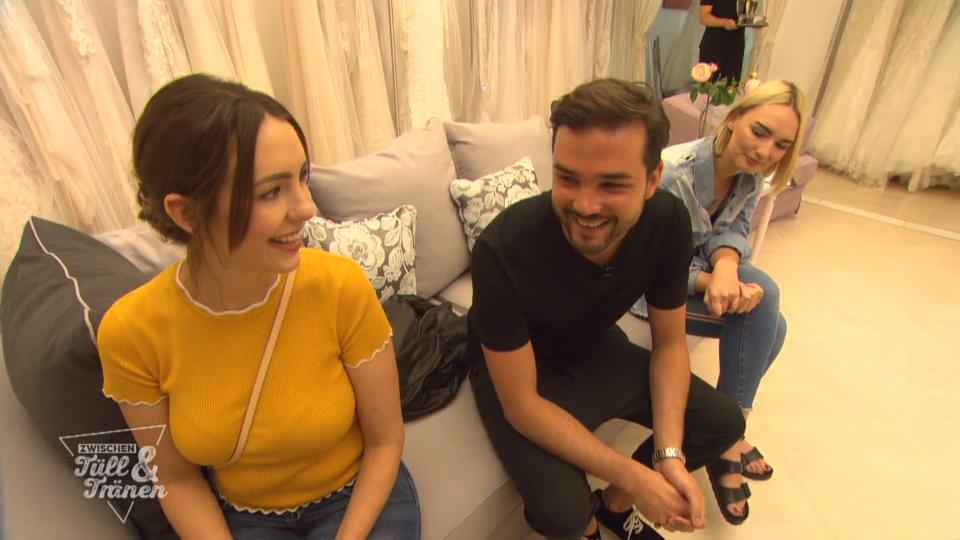 Sarahs Trauzeuge mischt sich gerne ein Sarahs Trauzeuge mischt sich gerne ein