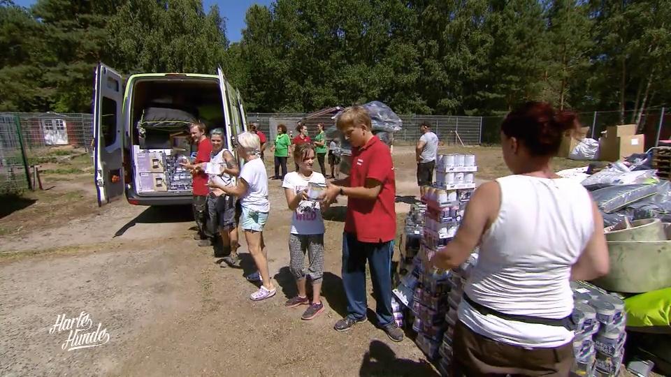 Eine große Spende kommt an Eine große Spende kommt an