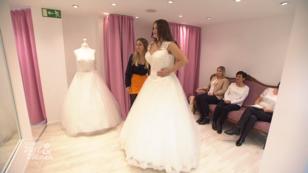 Braut Christina will ein neues Kleid Braut Christina will ein neues Kleid