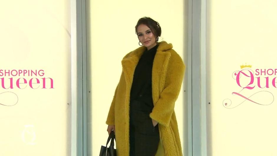 Sanna präsentiert ihren kuscheligen Oversized-Look Sanna präsentiert ihren kuscheligen Oversized-Look