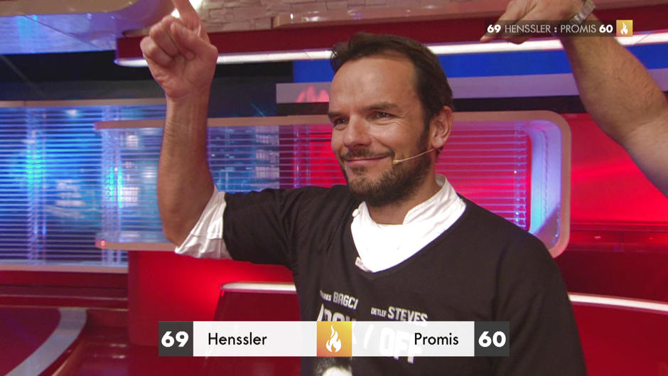 Steffen Henssler besteht seine Dschungelprüfung Steffen Henssler besteht seine Dschungelprüfung