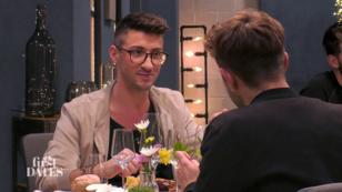 Ferdinando geht fast eine Checkliste durch Ferdinando geht fast eine Checkliste durch