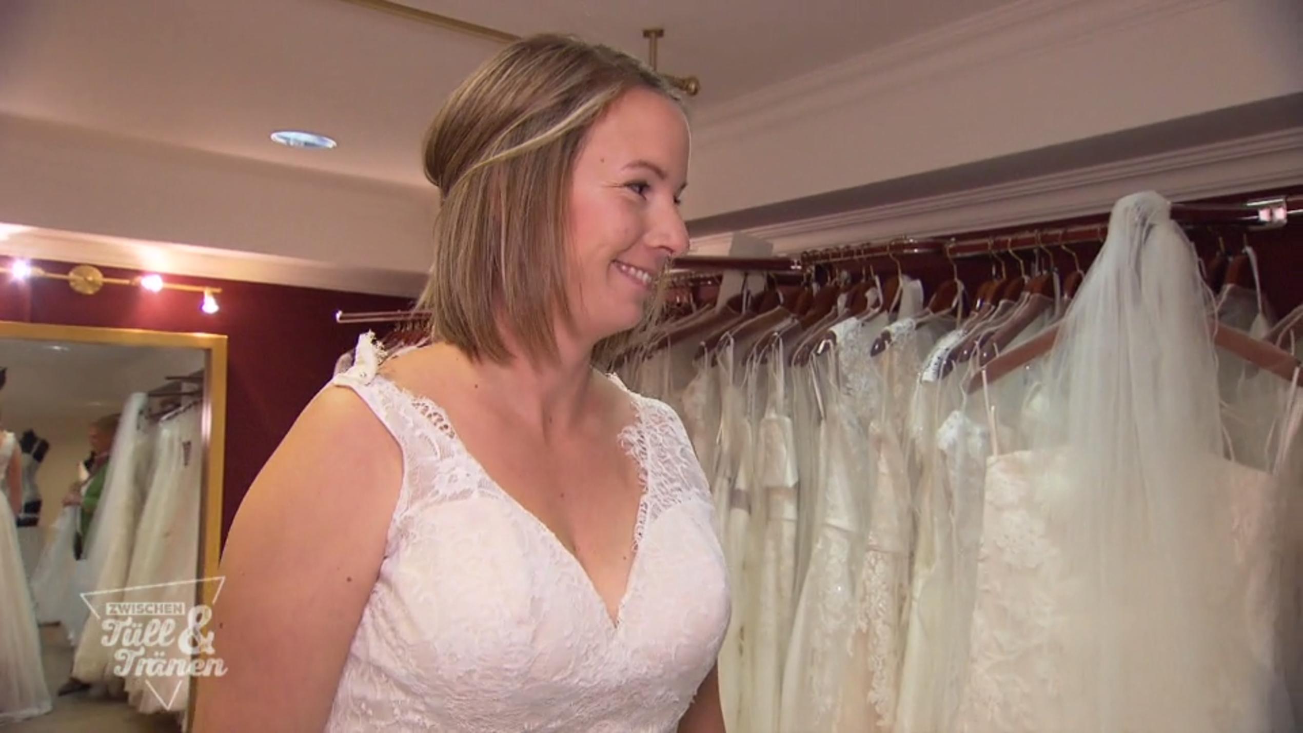 Nadine wünscht sich ein Vintagekleid Nadine wünscht sich ein Vintagekleid