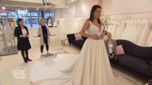 Findet Jasmin noch ein Kleid? Findet Jasmin noch ein Kleid?