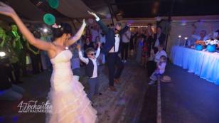 Die kleine Familie rockt die Tanzfläche Die kleine Familie rockt die Tanzfläche