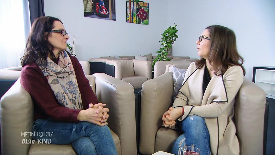 Was nehmen Ivelina und Elena mit? Was nehmen Ivelina und Elena mit?