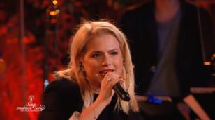 Jeanette Biedermann zündet ein "Feuerwerk" Jeanette Biedermann zündet ein "Feuerwerk"