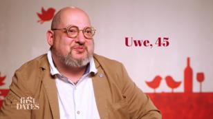 Uwe ist Uhren- und Brillenfetischist Uwe ist Uhren- und Brillenfetischist