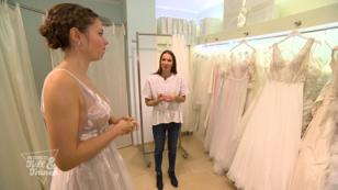 Kann sich Braut Franzi für ein Kleid entscheiden? Kann sich Braut Franzi für ein Kleid entscheiden?