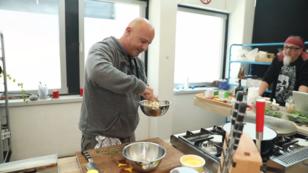 Detlef Steves bereitet sich auf seinen Kampf vor Detlef Steves bereitet sich auf seinen Kampf vor