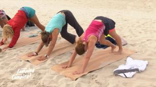 Vera & Laura probieren Yoga aus Vera & Laura probieren Yoga aus