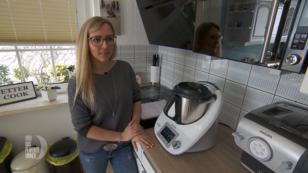 Jana hat einen strammen Arbeitsplan vor sich Jana hat einen strammen Arbeitsplan vor sich