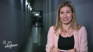 Corinna zieht Michelle ein paar Punkte ab Corinna zieht Michelle ein paar Punkte ab