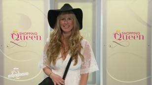 Janine im weißen Boho-Kleid Janine im weißen Boho-Kleid