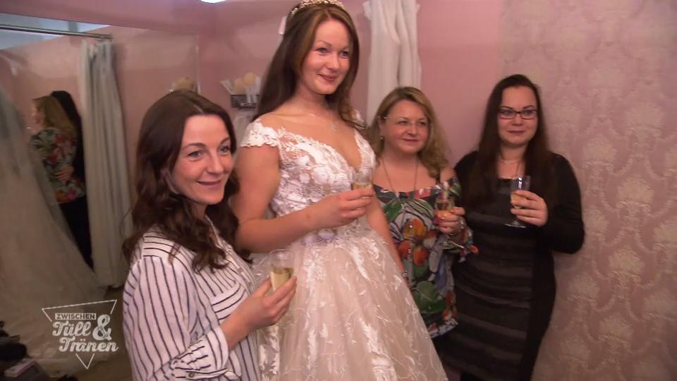 Victoria hat ihr Traumkleid gefunden Victoria hat ihr Traumkleid gefunden