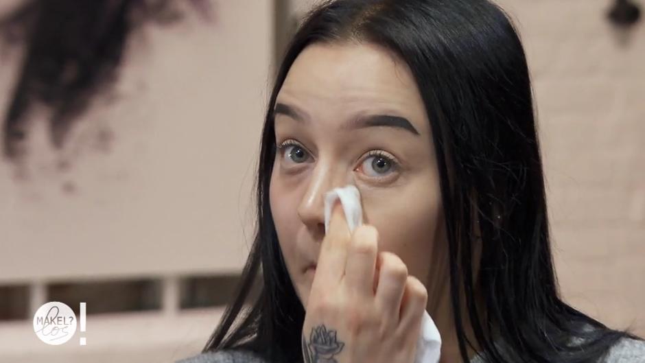 Emily zeigt sich sonst nie ungeschminkt Emily zeigt sich sonst nie ungeschminkt