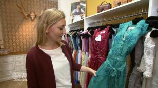 Das Dirndl soll Manuela direkt ins Auge springen Das Dirndl soll Manuela direkt ins Auge springen