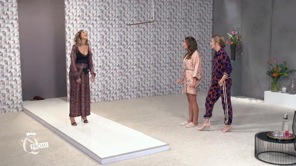 Eleganz und Power: Sennas Outfit hat einfach alles Eleganz und Power: Sennas Outfit hat einfach alles