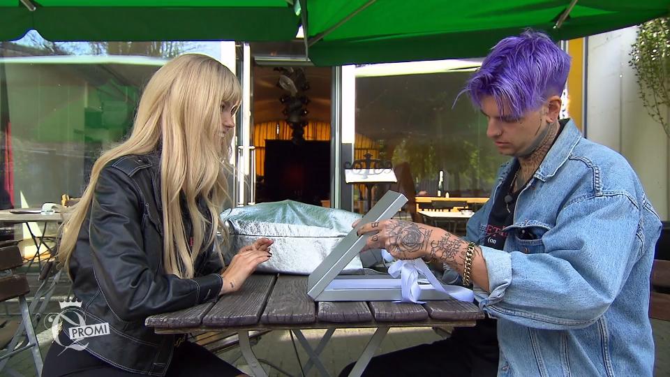 Bonnie und Bobby packen ihre Fashion Bag aus Bonnie und Bobby packen ihre Fashion Bag aus