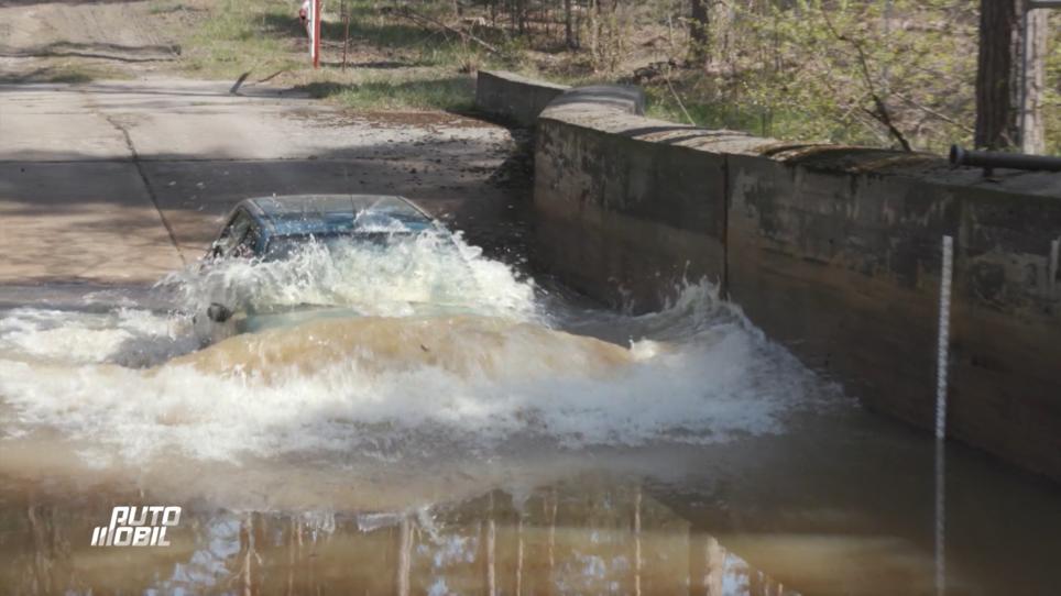 Durchs Wasser fahren: So auf keinen Fall! Durchs Wasser fahren: So auf keinen Fall!