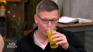 "Zu blond, zu blauäugig und zu wenig Bart" "Zu blond, zu blauäugig und zu wenig Bart"