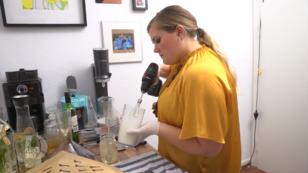 Der Akkubohrschrauber hält als Mixer her Der Akkubohrschrauber hält als Mixer her